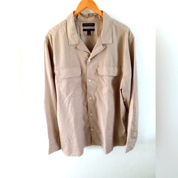 BANANA REPUBLIC Untucked Slim 100% Lightweight COTTON Khaki Tan Shirt | XL - Picture 2 of 9